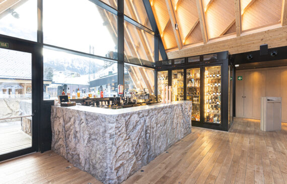 Barra de bar en Après Ski Abarset Andorra