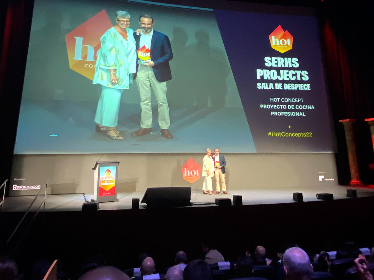 Serhs Projects ganador Hot Concepts 2022 al Proyecto de cocina profesional